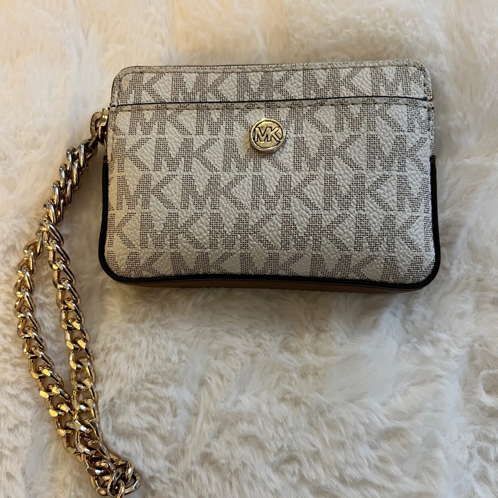 Michael Kors Cream Wristlet Wallet